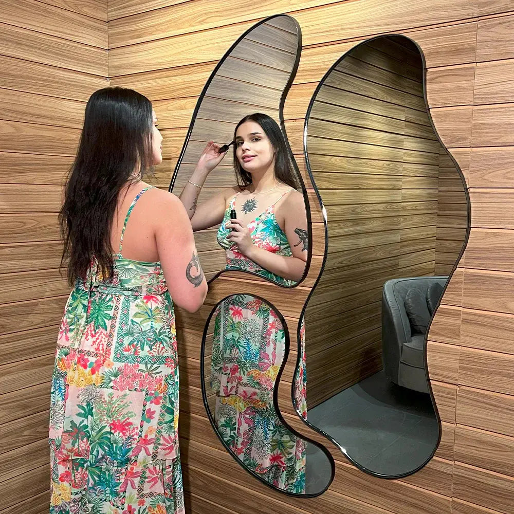 Trio de miroirs, composition nuageuse, 105 x 148 cm Center Kasa