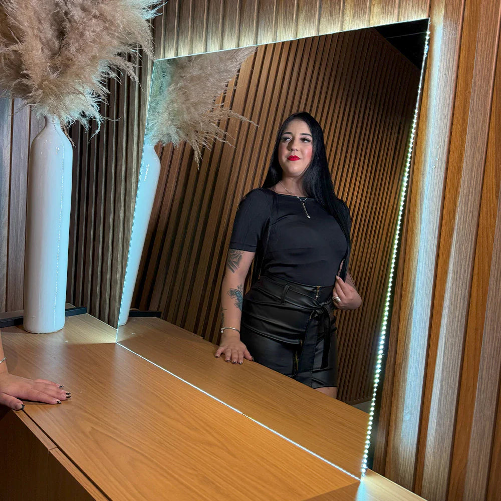 Miroir carré étroit avec LED Center Kasa